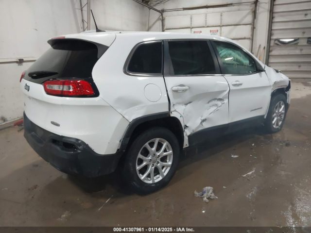 1C4PJMCB2HW537512 Jeep Cherokee Latitude 4x4