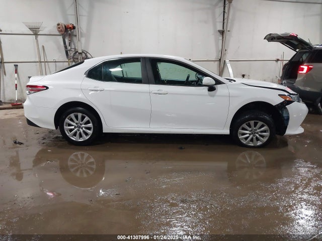 4T1B11HK7JU141526 Toyota CAMRY LE