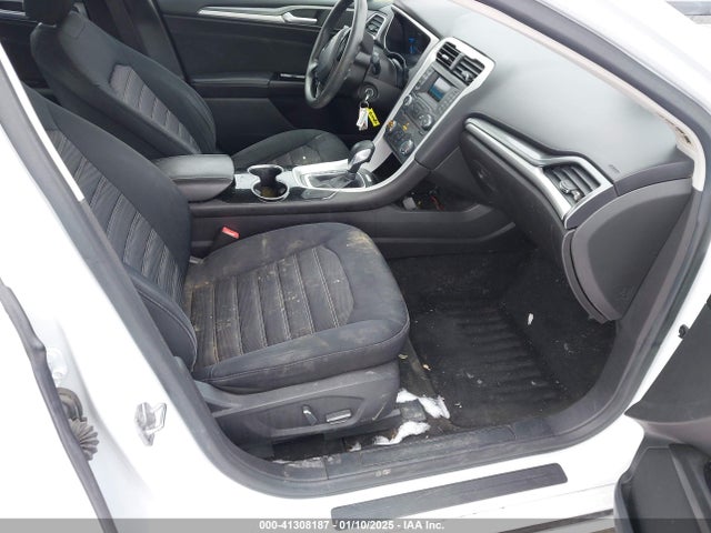 1FA6P0H78G5108246 Ford FUSION SE