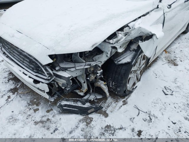 1FA6P0H78G5108246 Ford FUSION SE