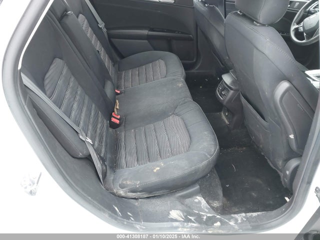 1FA6P0H78G5108246 Ford FUSION SE