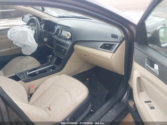 Hyundai SONATA SE 2015 5NPE24AF2FH201291 Image 5