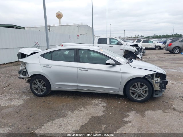 Hyundai ELANTRA SEL 2018 5NPD84LF0JH248187 Image 14