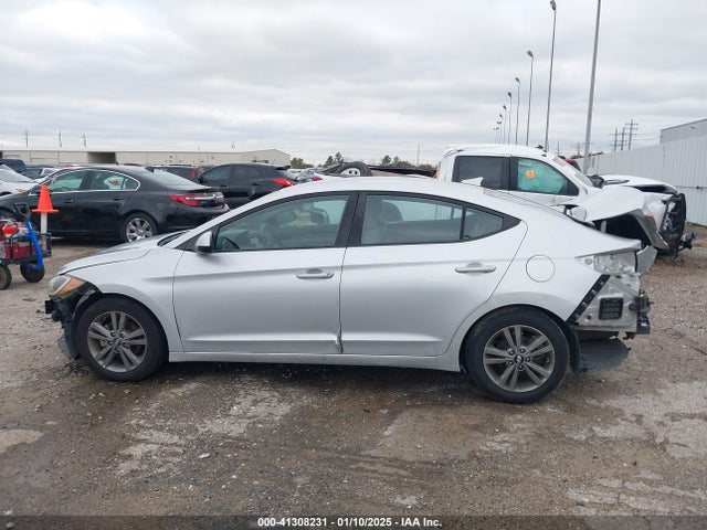 Hyundai ELANTRA SEL 2018 5NPD84LF0JH248187 Image 15