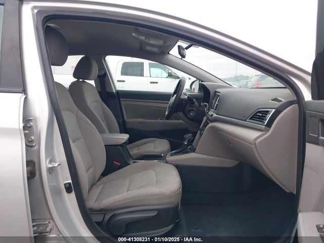 Hyundai ELANTRA SEL 2018 5NPD84LF0JH248187 Image 5
