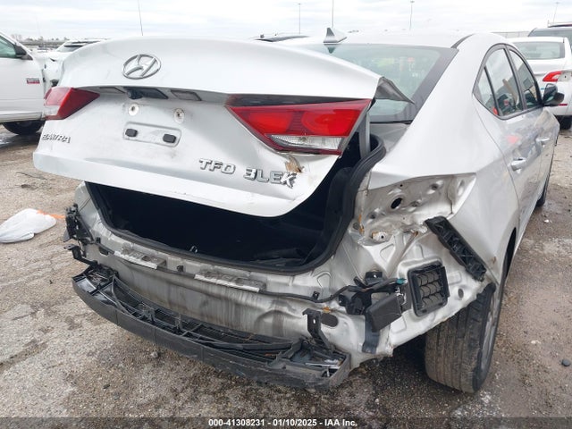 Hyundai ELANTRA SEL 2018 5NPD84LF0JH248187 Image 6