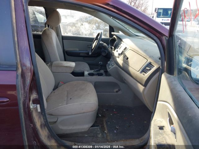KNDMB5C17G6200149 KIA SEDONA LX