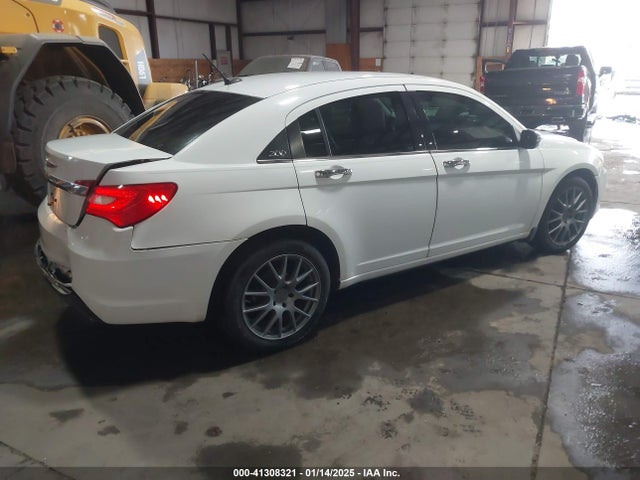 Chrysler 200 Limited 2014 1C3CCBCG8EN159128 Image 4