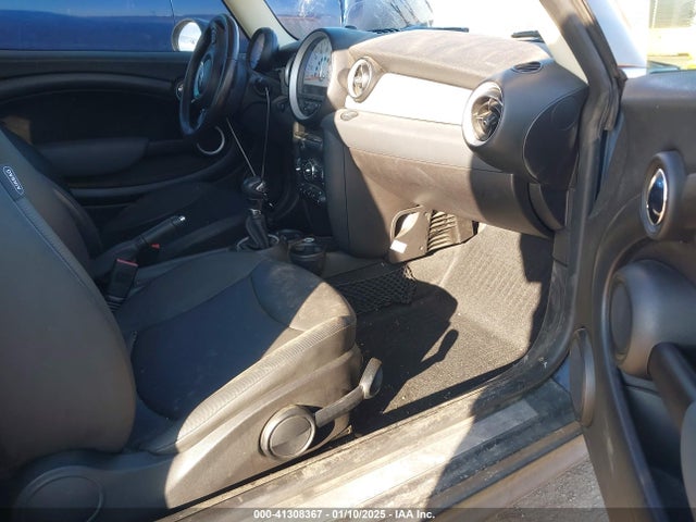 2011 MINI COOPER WMWSU3C51BT251002 Photo 4