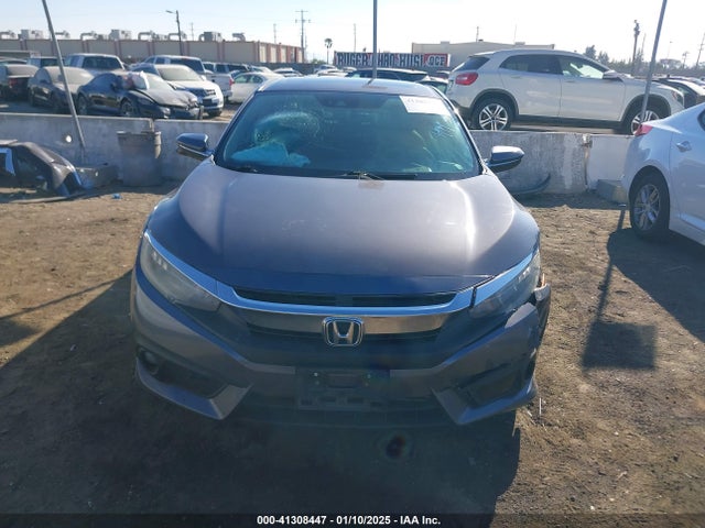 Honda Civic Touring 2017 2HGFC1F96HH644463 Image 12