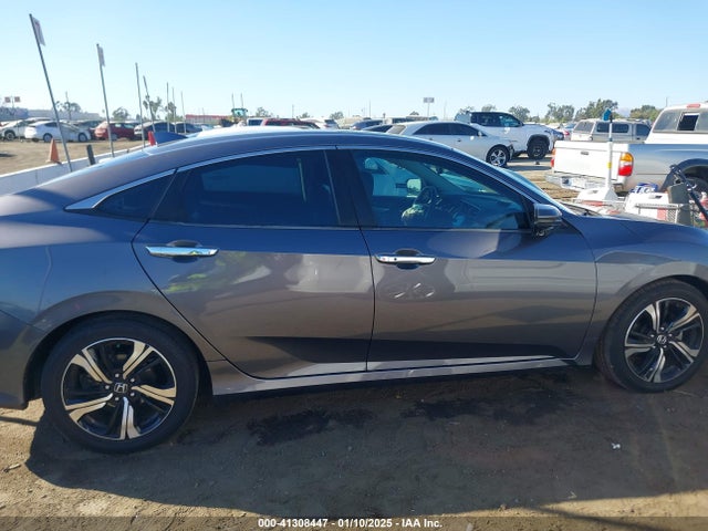 Honda Civic Touring 2017 2HGFC1F96HH644463 Image 13
