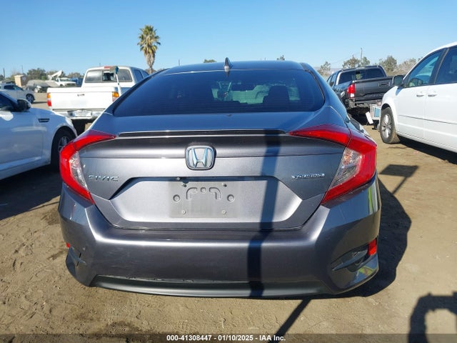 Honda Civic Touring 2017 2HGFC1F96HH644463 Image 16