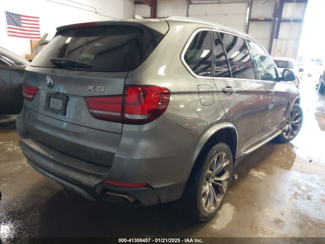 2018 BMW X5 5UXKR2C53J0X07711 Photo 3
