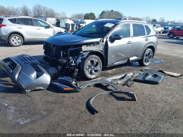 5N1BT3BAXRC724597 Nissan Rogue Sv Fwd