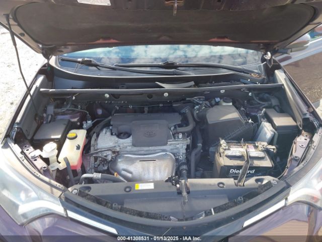 2T3WFREV9HW350249 Toyota Rav4 Xle