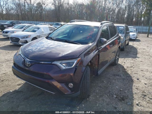 2T3WFREV9HW350249 Toyota Rav4 Xle
