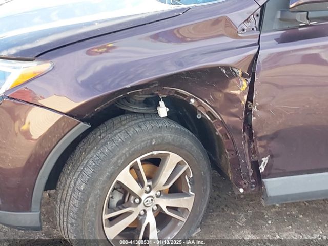 2T3WFREV9HW350249 Toyota Rav4 Xle