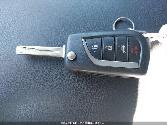Toyota CAMRY LE 2021 4T1C11AKXMU436719 Image 11
