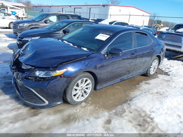 Toyota CAMRY LE 2021 4T1C11AKXMU436719 Image 2