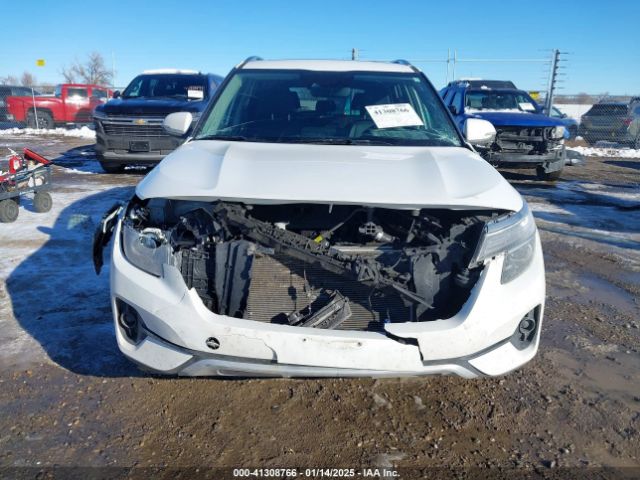 KNDERCAA6N7321012 KIA SELTOS EX