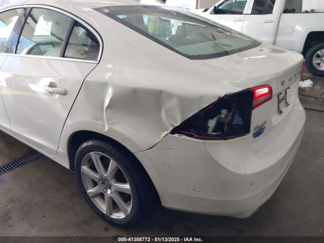 YV126MFKXG2410966 Volvo S60 T5 Drive-e Premier