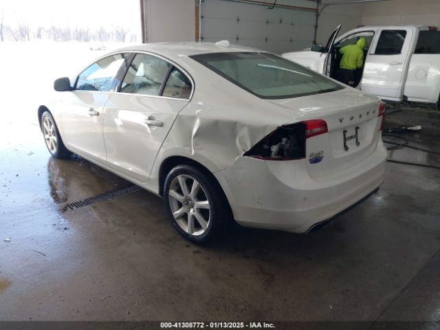 YV126MFKXG2410966 Volvo S60 T5 Drive-e Premier