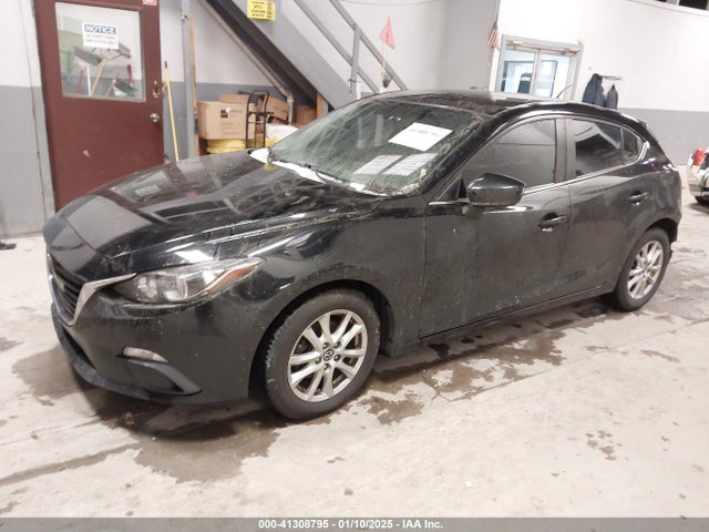 Mazda Mazda3 I Touring 2014 JM1BM1L76E1101167 Image 2