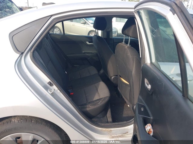 3KPA24AB3KE184852 KIA RIO LX