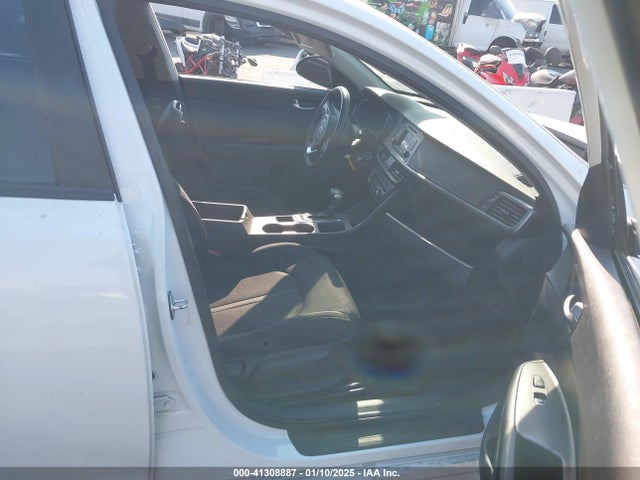 KIA Optima Lx 2016 5XXGT4L35GG120193 Image 5