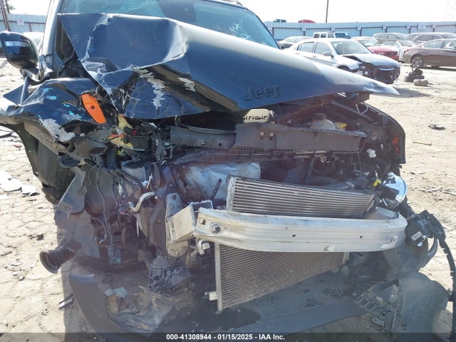 ZACCJABB5JPH44042 Jeep Renegade Altitude Fwd