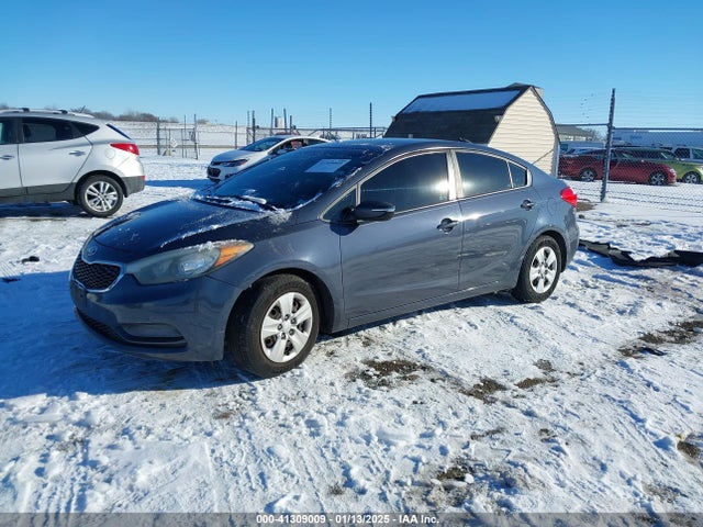 KIA FORTE LX 2015 KNAFX4A66F5421617 Image 2