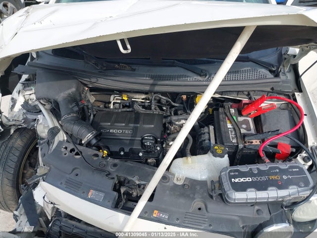 Chevrolet Sonic 2015 1G1JE6SB6F4194597 Image 10