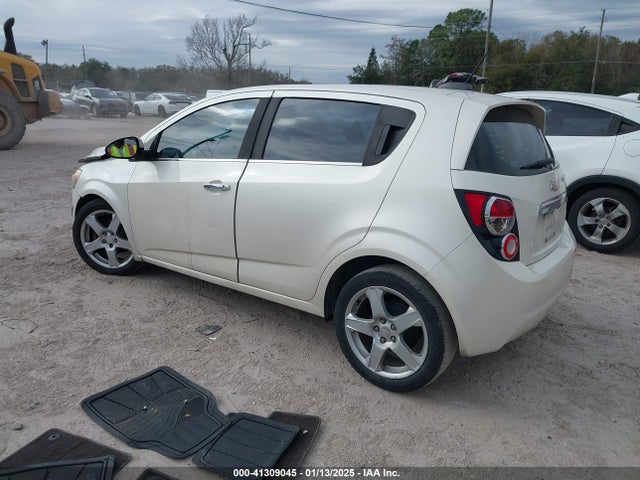 Chevrolet Sonic 2015 1G1JE6SB6F4194597 Image 3