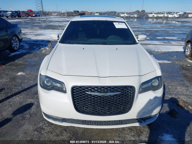 Chrysler 300 2015 2C3CCABG7FH786571 Image 12