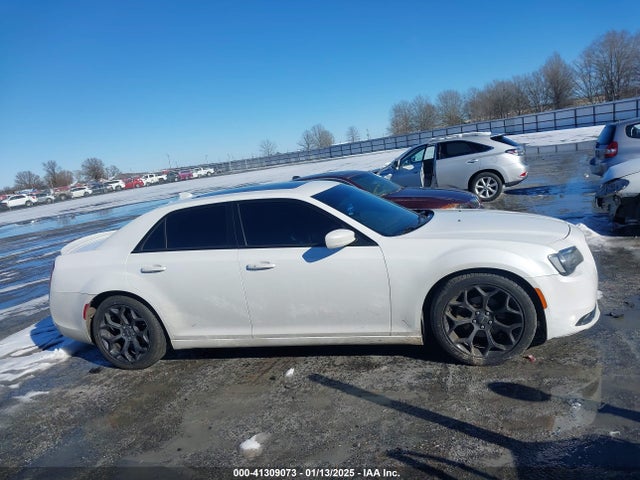 Chrysler 300 2015 2C3CCABG7FH786571 Image 13