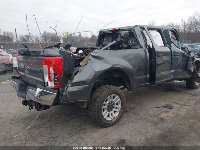 2017 FORD SUPER DUTY F-250 SRW 1FT7W2BT1HEC02912 Photo 3
