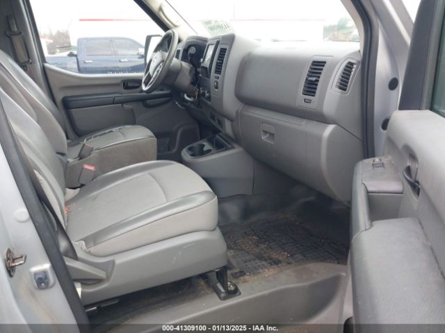 2019 NISSAN NV CARGO 1N6BF0KM0KN801246 Photo 4
