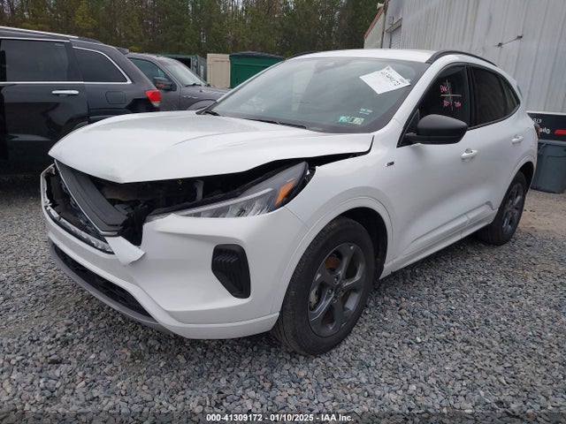 Ford Escape 2023 1FMCU9MN3PUA57352 Image 2