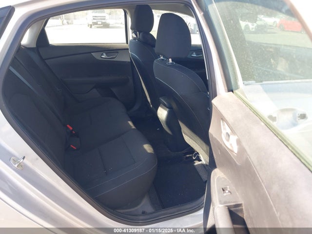 3KPF24AD4ME296196 KIA Forte