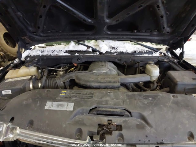 2004 CHEVROLET SUBURBAN 3GNFK16TX4G287786 Photo 9
