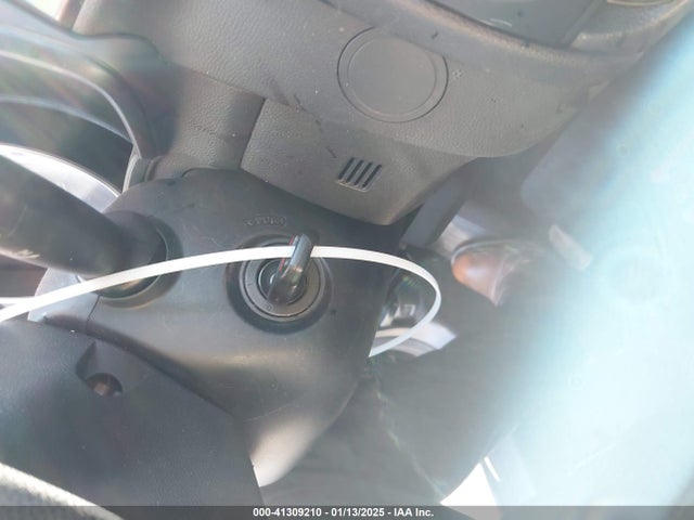 3HGGK5H4XKM741609 Honda FIT LX