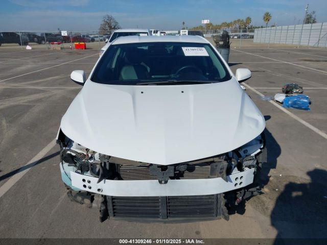 1G1RB6S55JU157670 Chevrolet Volt Premier
