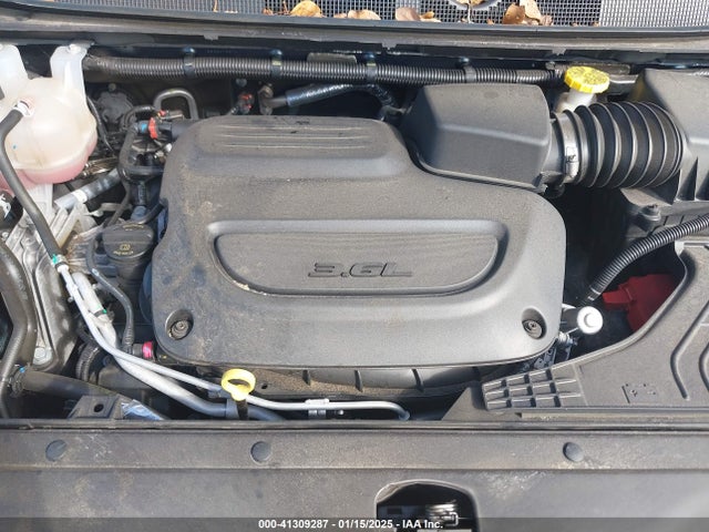 Chrysler Pacifica Touring L 2024 2C4RC1BG6RR101786 Image 10
