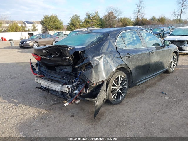4T1B11HK8JU020584 Toyota CAMRY SE