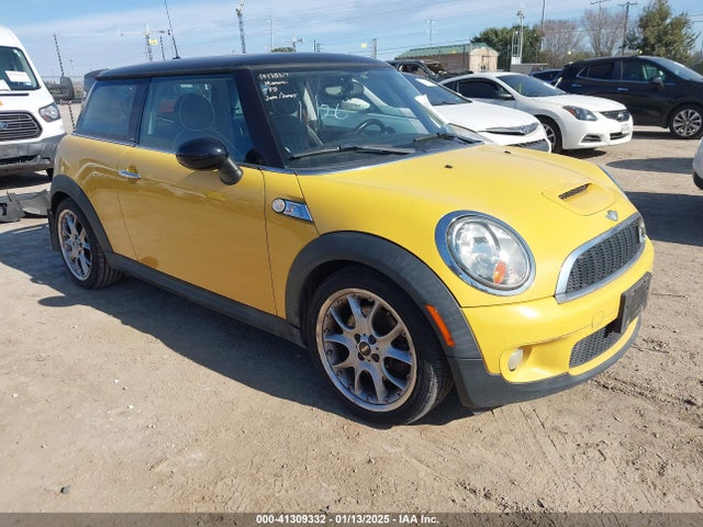 2009 MINI COOPER S WMWMF73529TW87667 Photo 0