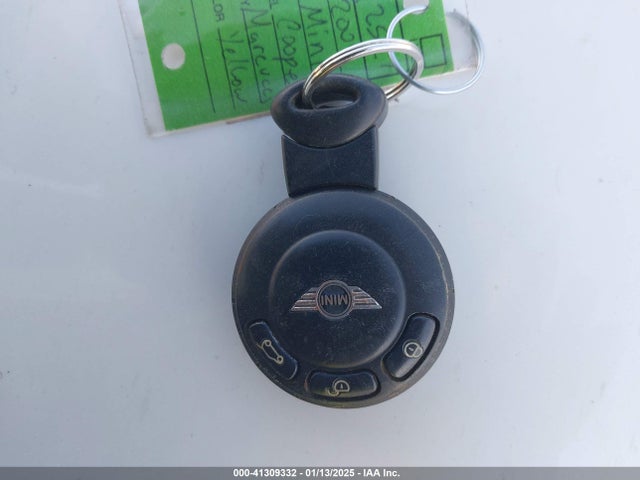 2009 MINI COOPER S WMWMF73529TW87667 Photo 10