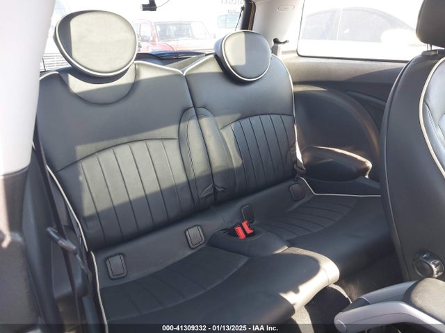 2009 MINI COOPER S WMWMF73529TW87667 Photo 7