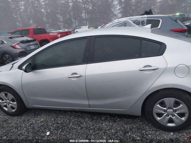 KIA Forte 2016 KNAFK4A67G5615248 Image 15