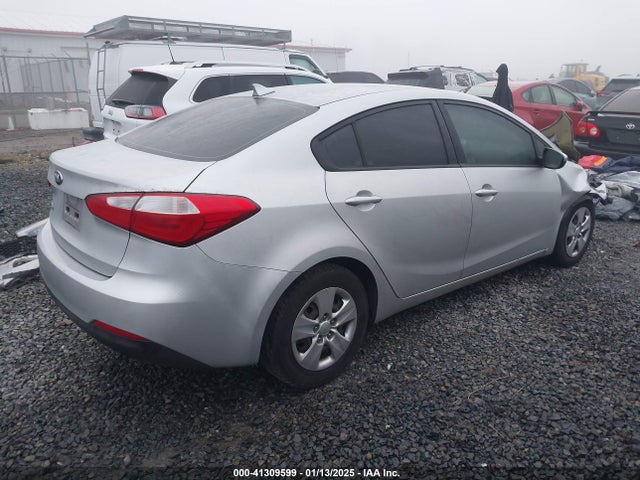KIA Forte 2016 KNAFK4A67G5615248 Image 4