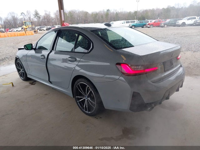BMW 3 Series 2023 3MW39FF01P8D14279 Image 3